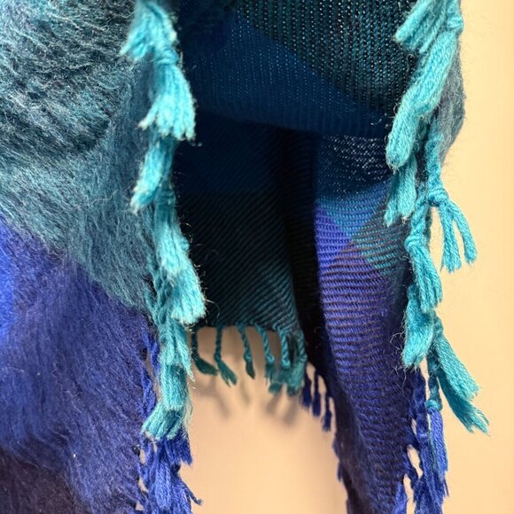 Blue Ombre Wool Poncho Wrap O/S - Picture 3 of 5